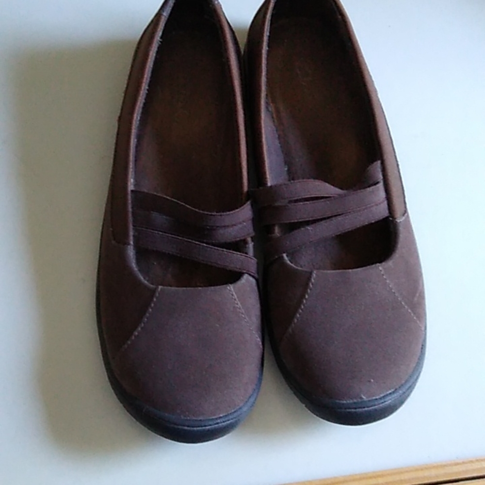 Brown Clarks Mary Janes